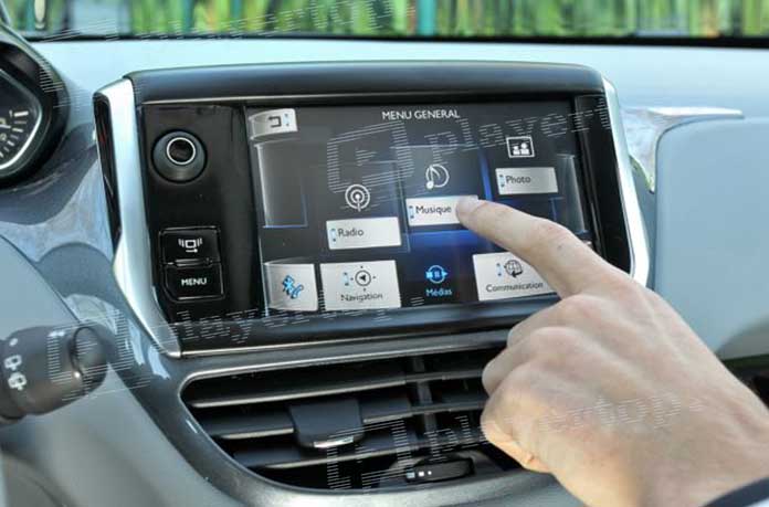 Comment choisir un autoradio GPS